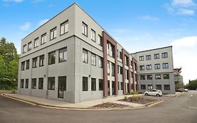 Modern Comfort 1 Bed Apartment Broadoaks, Sulihull